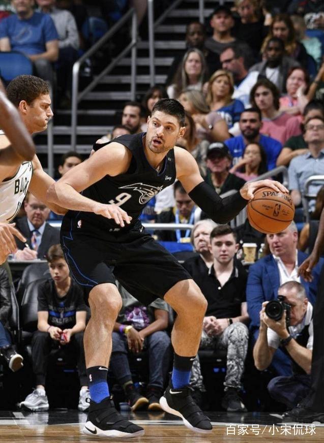 一丝不苟 一丝不苟